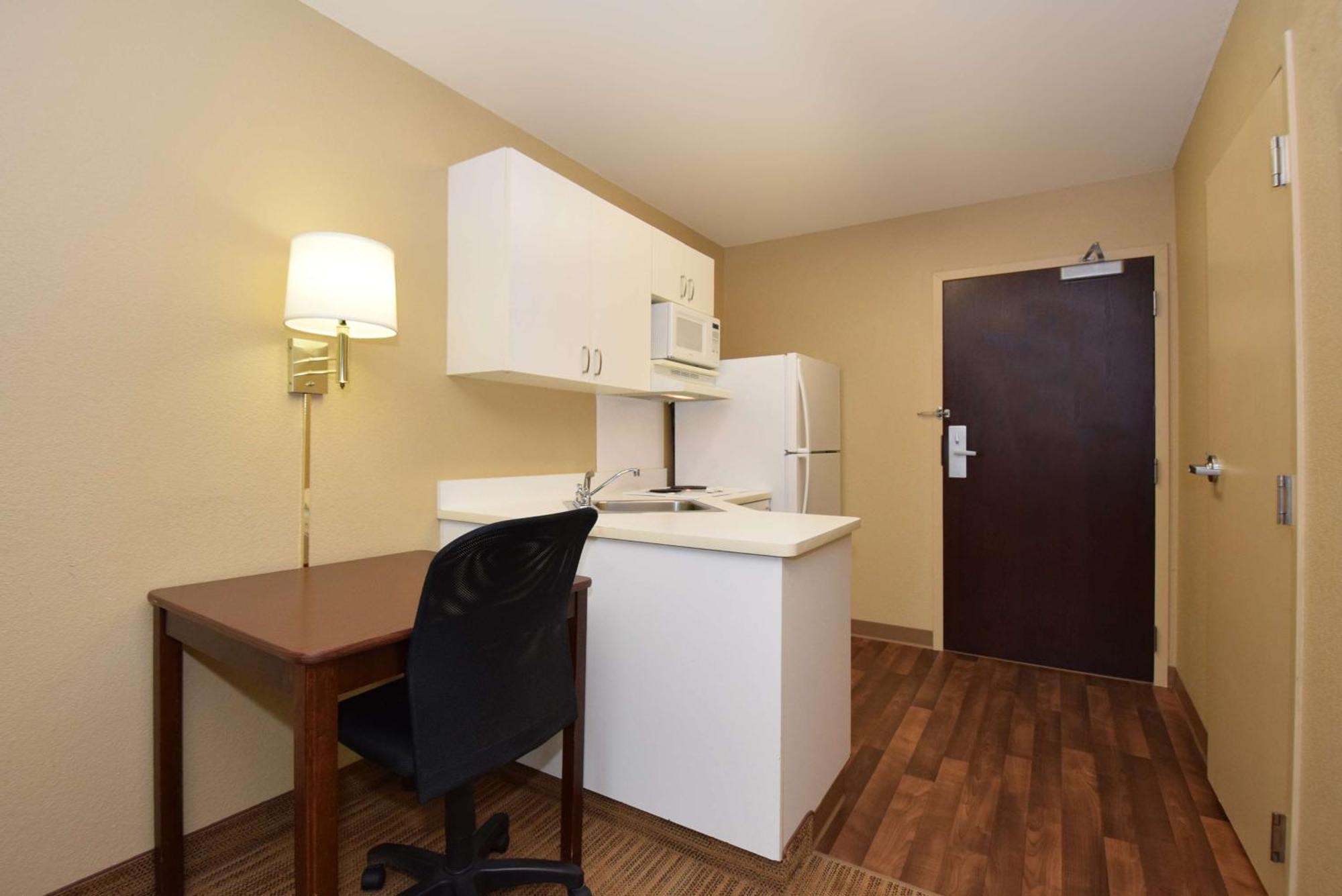 Extended Stay America Suites - Austin - Southwest Exteriör bild